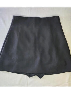 Tina Ale Women's Black Athletic Skort Size S Zip Closure Short Solid